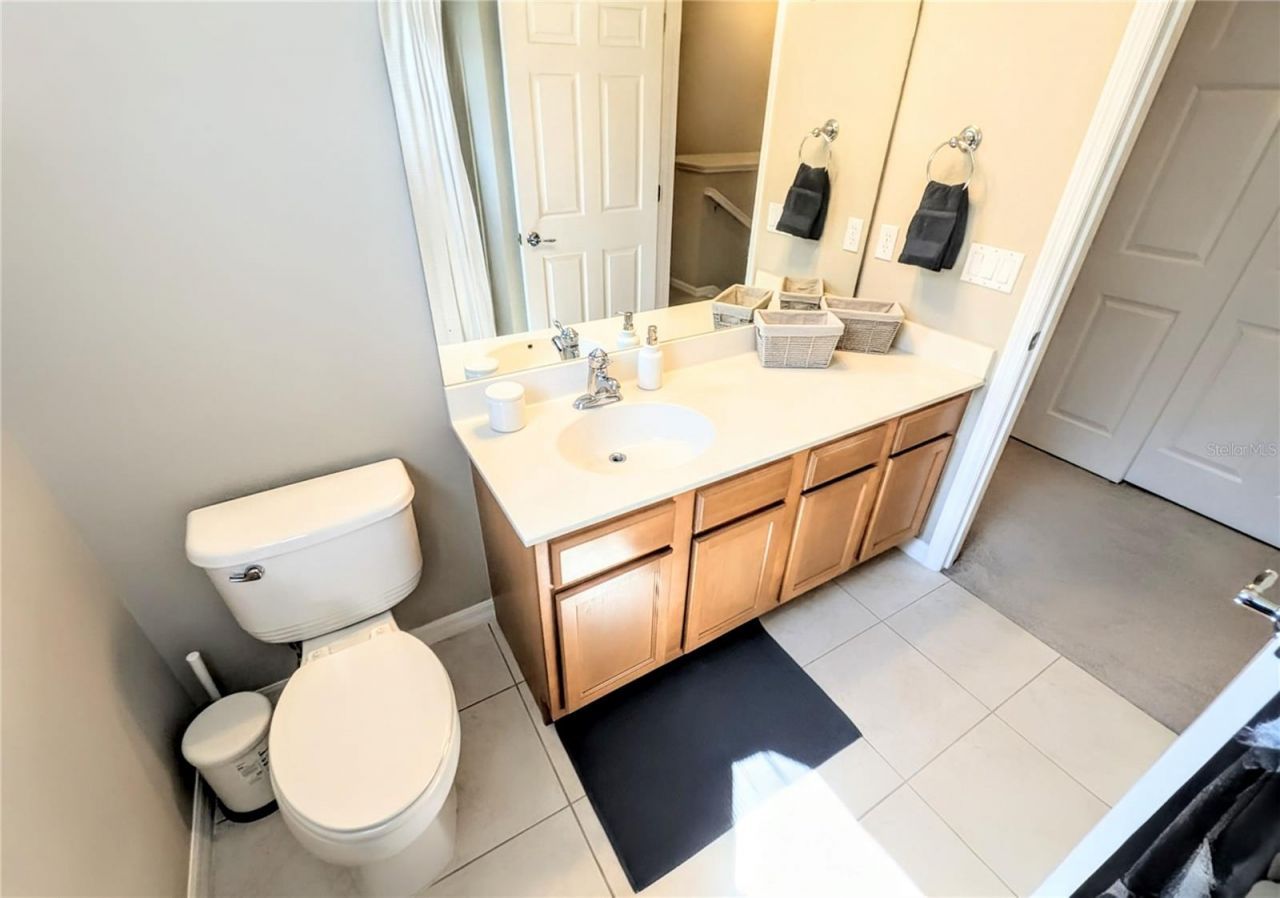3880 82nd Avenue Circle E, Unit 101, Sarasota, FL 34243 Photo