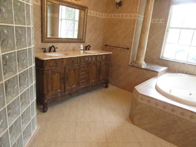 9460 Bearfoot Trail , Weeki Wachee, FL 34613 Photo