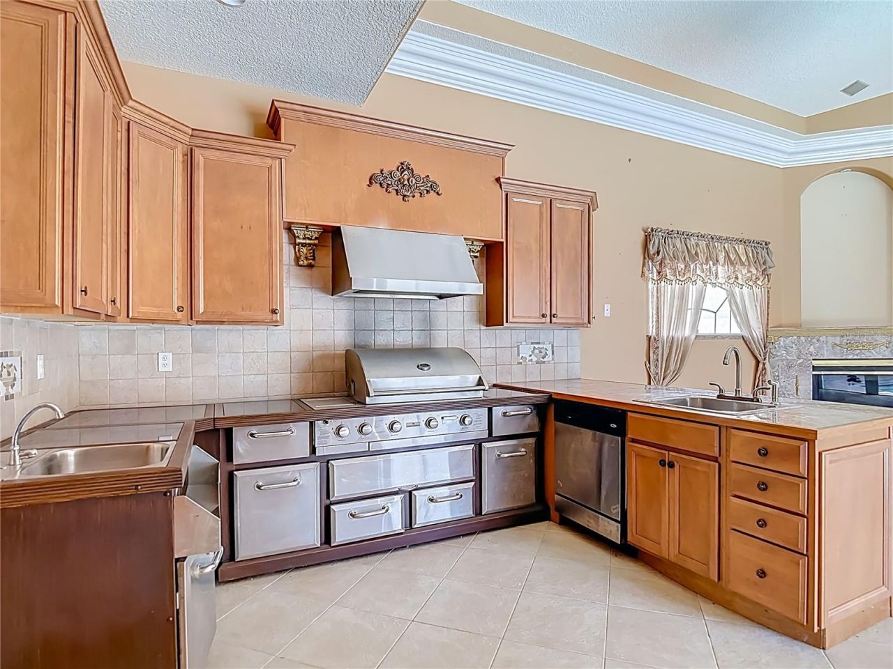 9460 Bearfoot Trail, Weeki Wachee, FL 34613 Photo