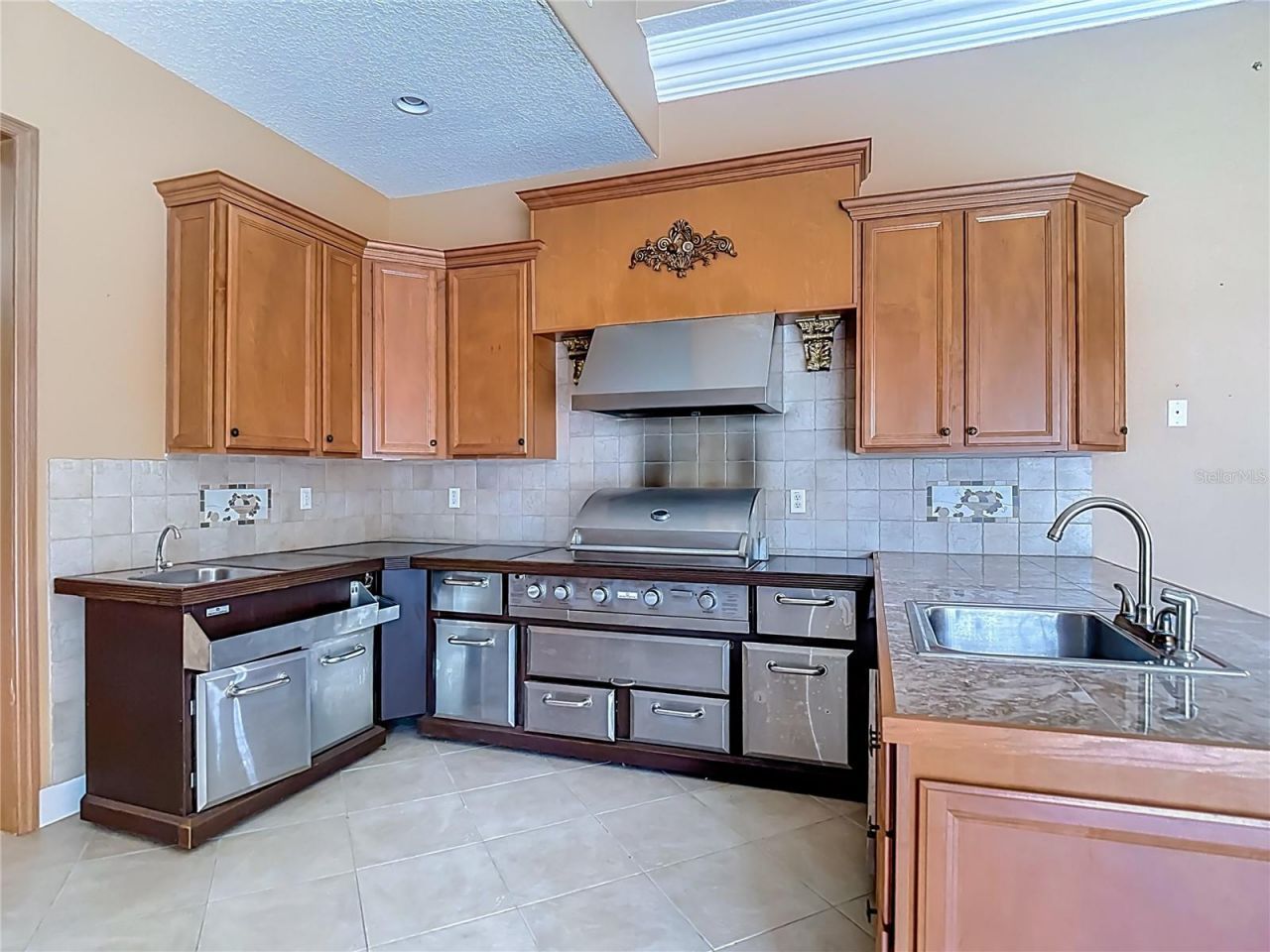 9460 Bearfoot Trail, Weeki Wachee, FL 34613 Photo