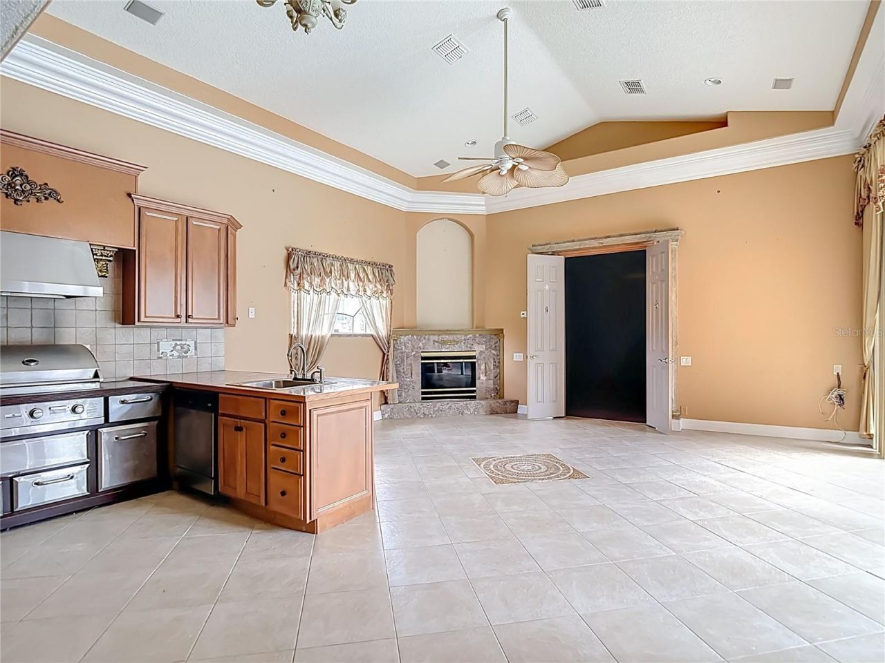 9460 Bearfoot Trail, Weeki Wachee, FL 34613 Photo