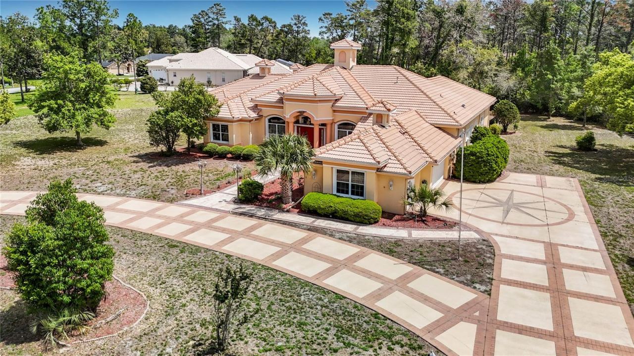 9460 Bearfoot Trail, Weeki Wachee, FL 34613 Photo