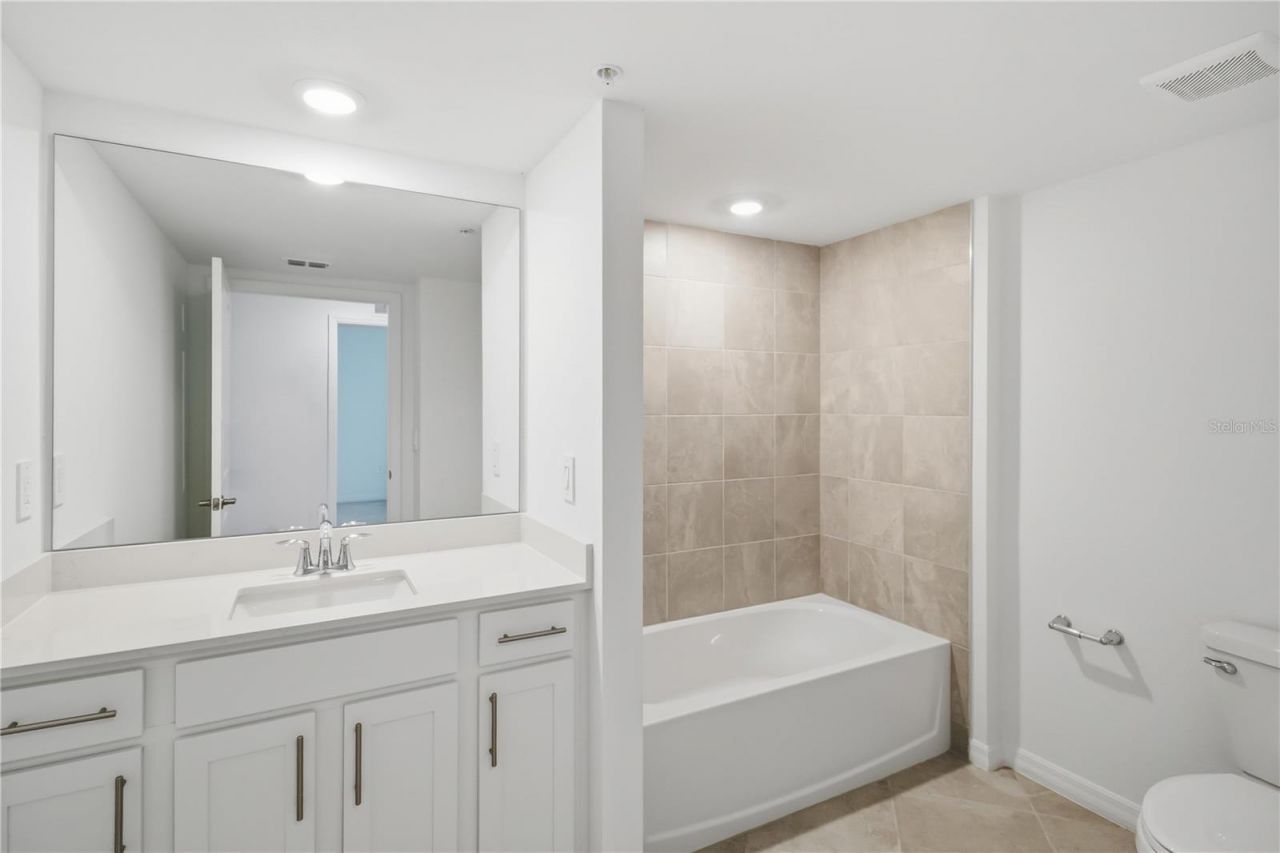 19223 Cherrystone Way, Unit 101, Bradenton, FL 34211 Photo