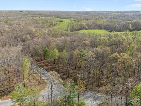 0 Ridgewood Dr, Mc Ewen, TN 37101