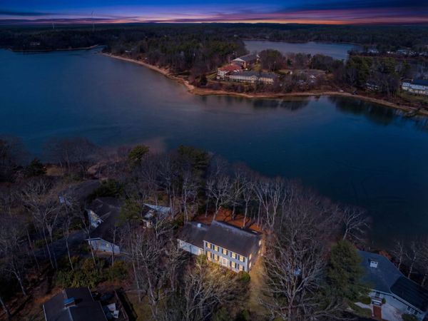 14 Quamhassett Road , Buzzards Bay, MA 02532