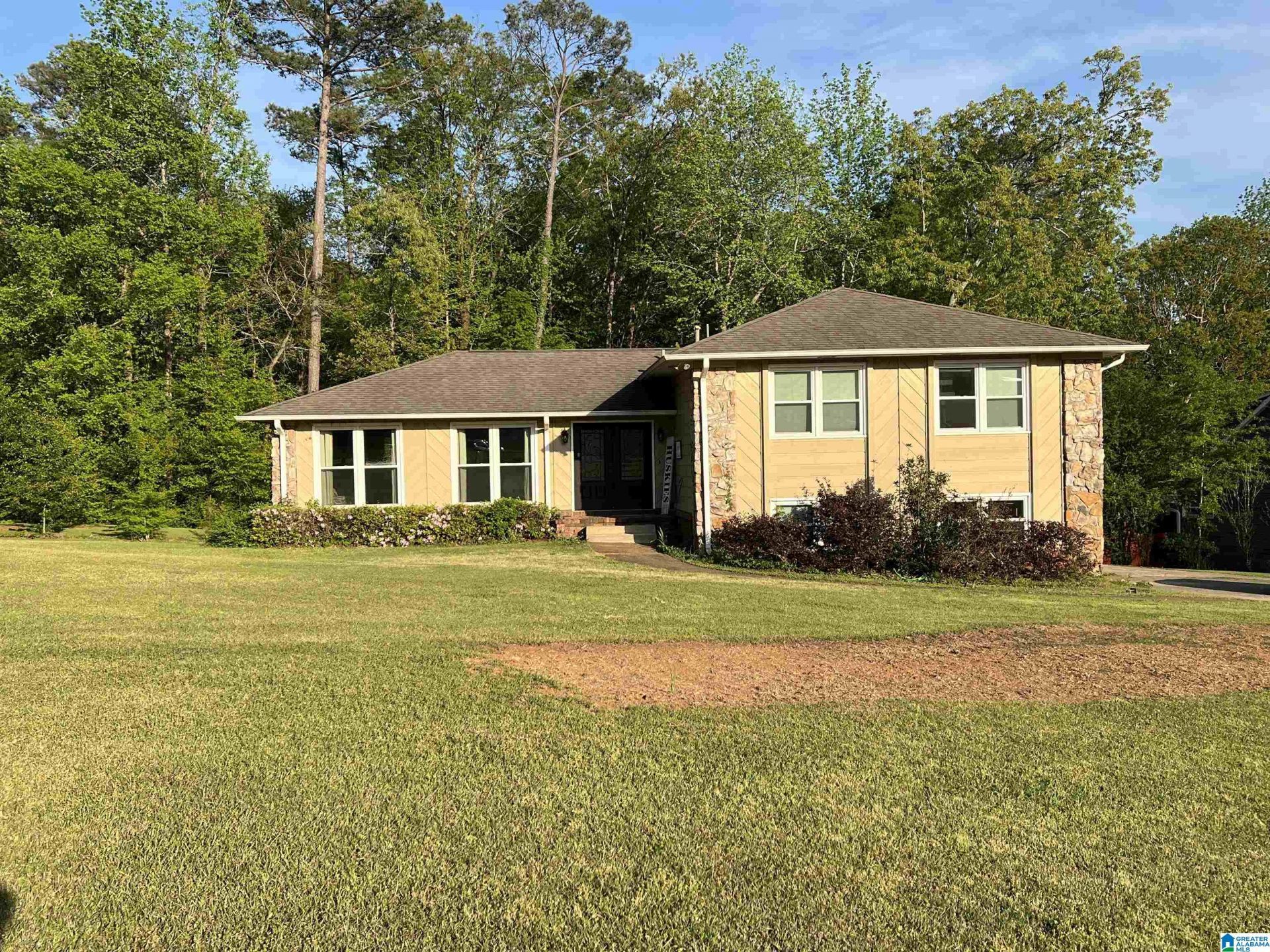 2021 Eastbrook Drive, Trussville, AL 35173 Main Photo