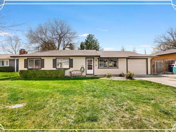 433 Ridgeway Dr, Twin Falls, ID 83301