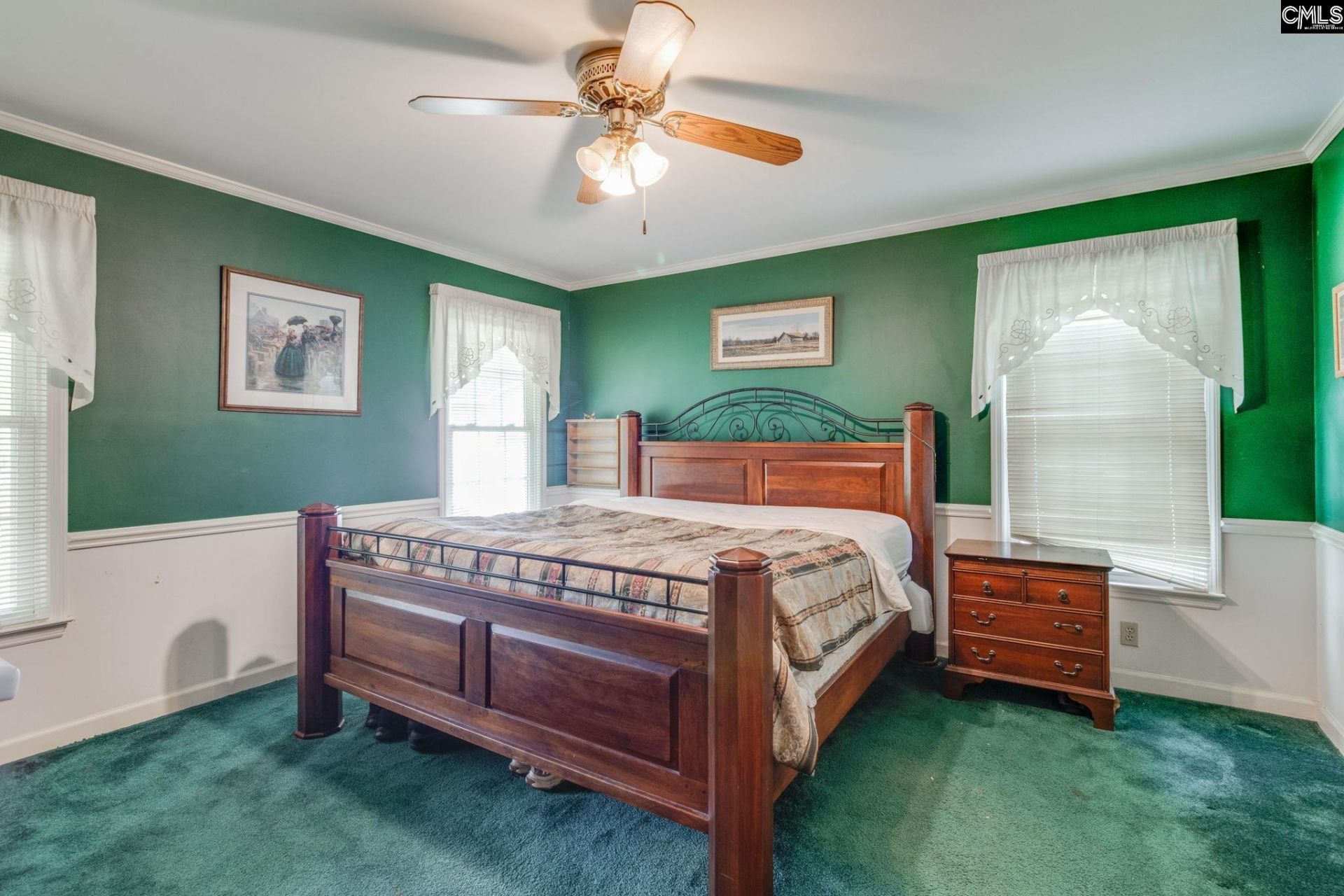 599 Charlotte Thompson School  Photo 10