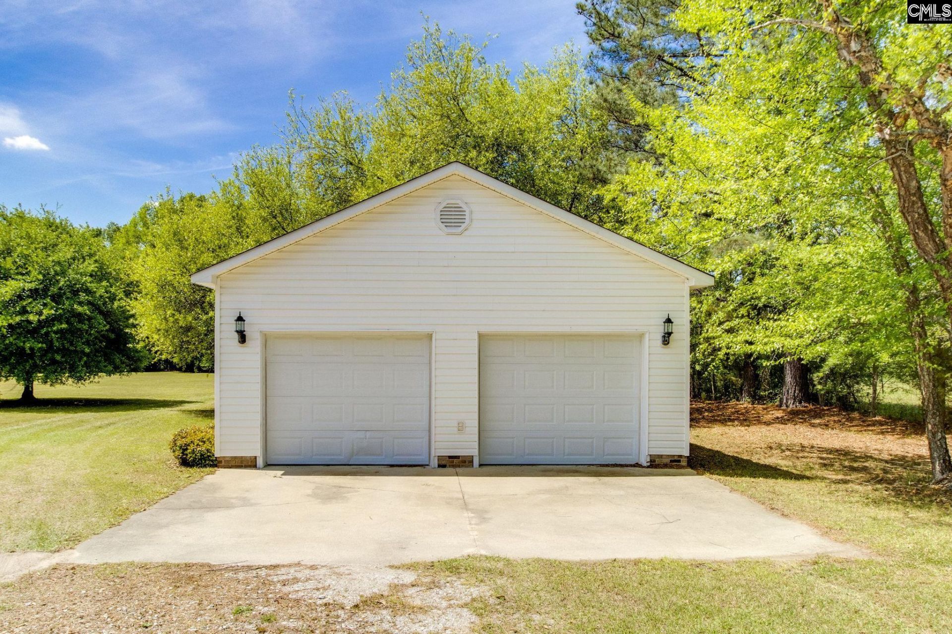 599 Charlotte Thompson School  Photo 21