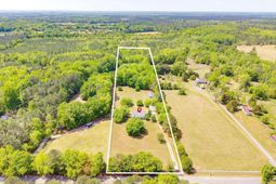 599 Charlotte Thompson School  photo 4