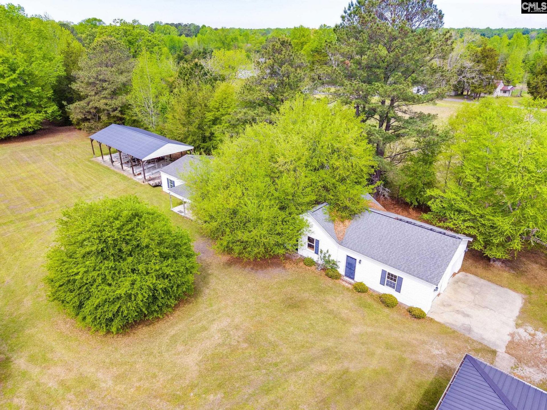 599 Charlotte Thompson School  Photo 4