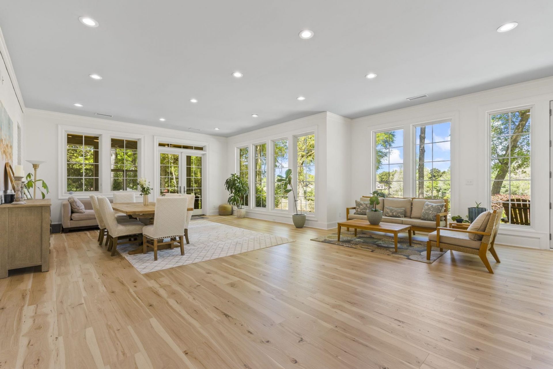 140 Heritage Dr. Photo 24