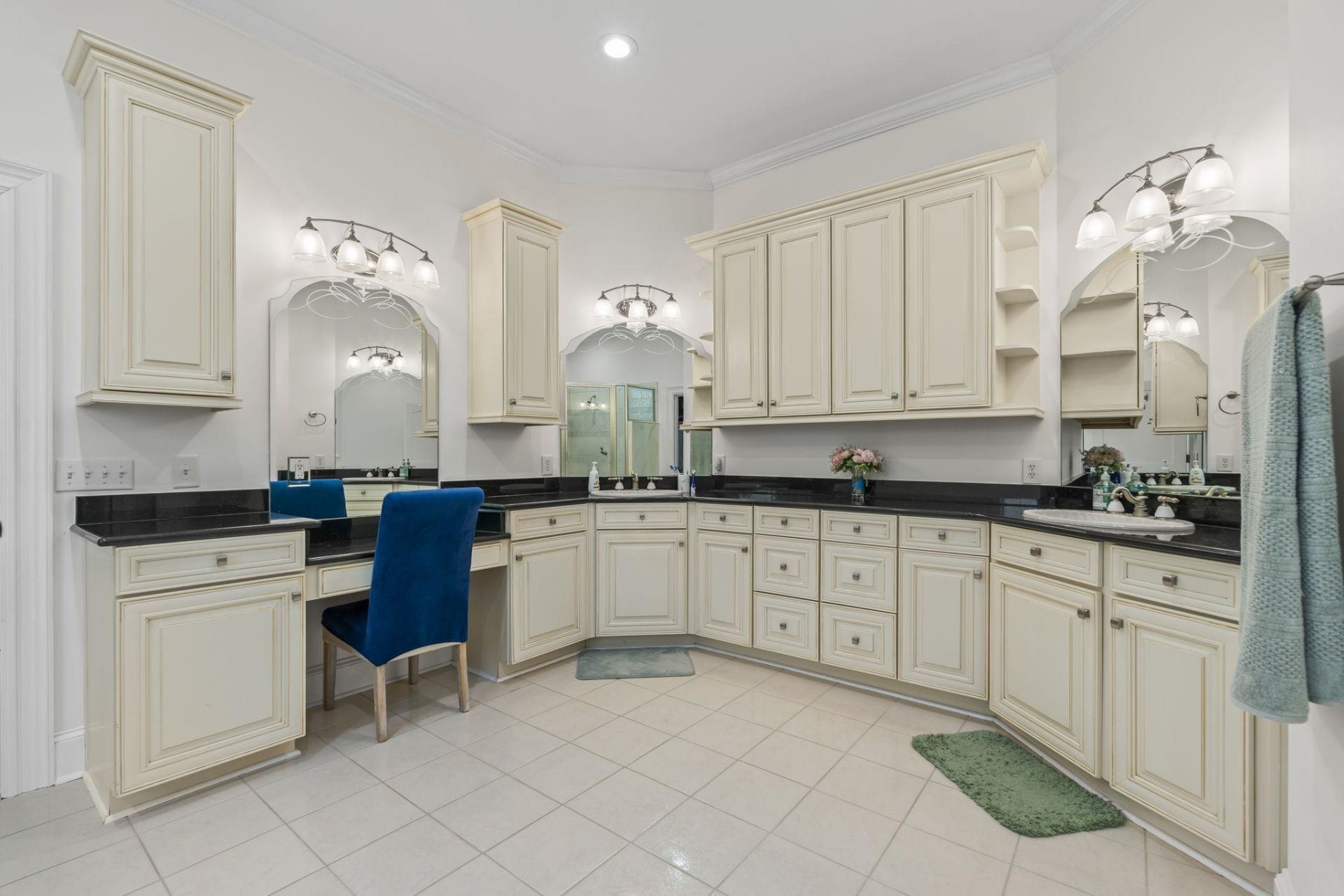 140 Heritage Dr. Photo 37