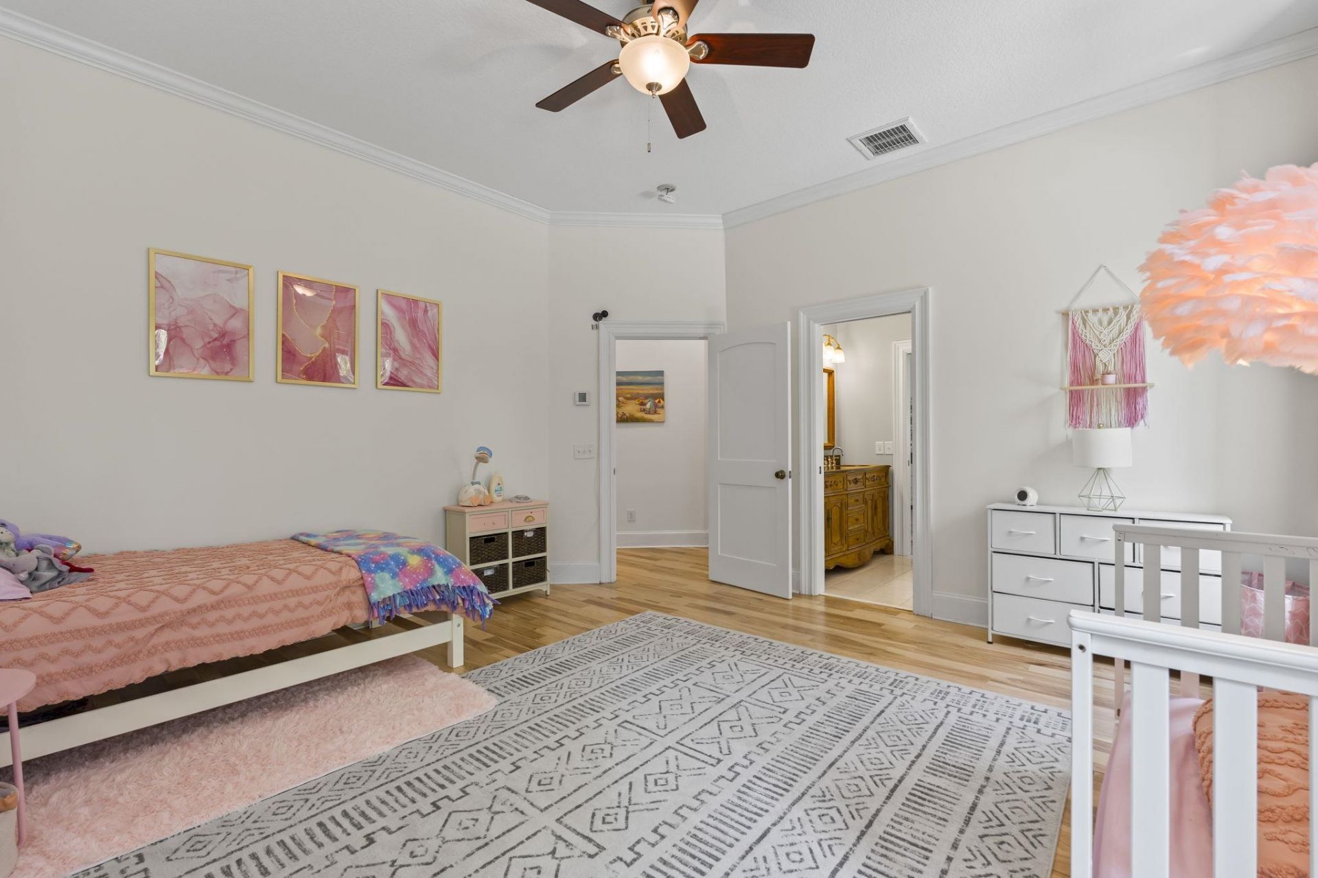 140 Heritage Dr. Photo 44