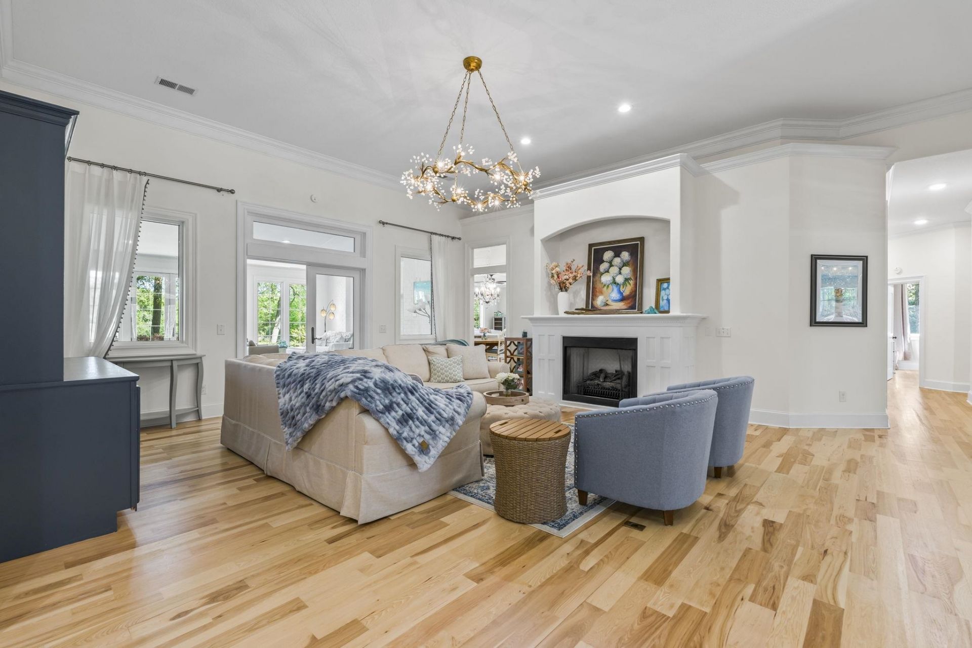 140 Heritage Dr. Photo 9