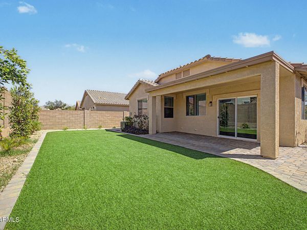 16926 W NOTTINGHAM Way, Surprise, AZ 85374