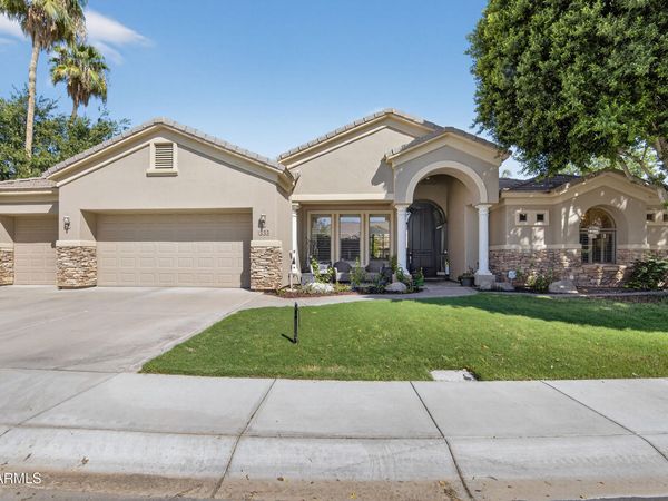 1333 N CLIFFSIDE Drive, Gilbert, AZ 85234