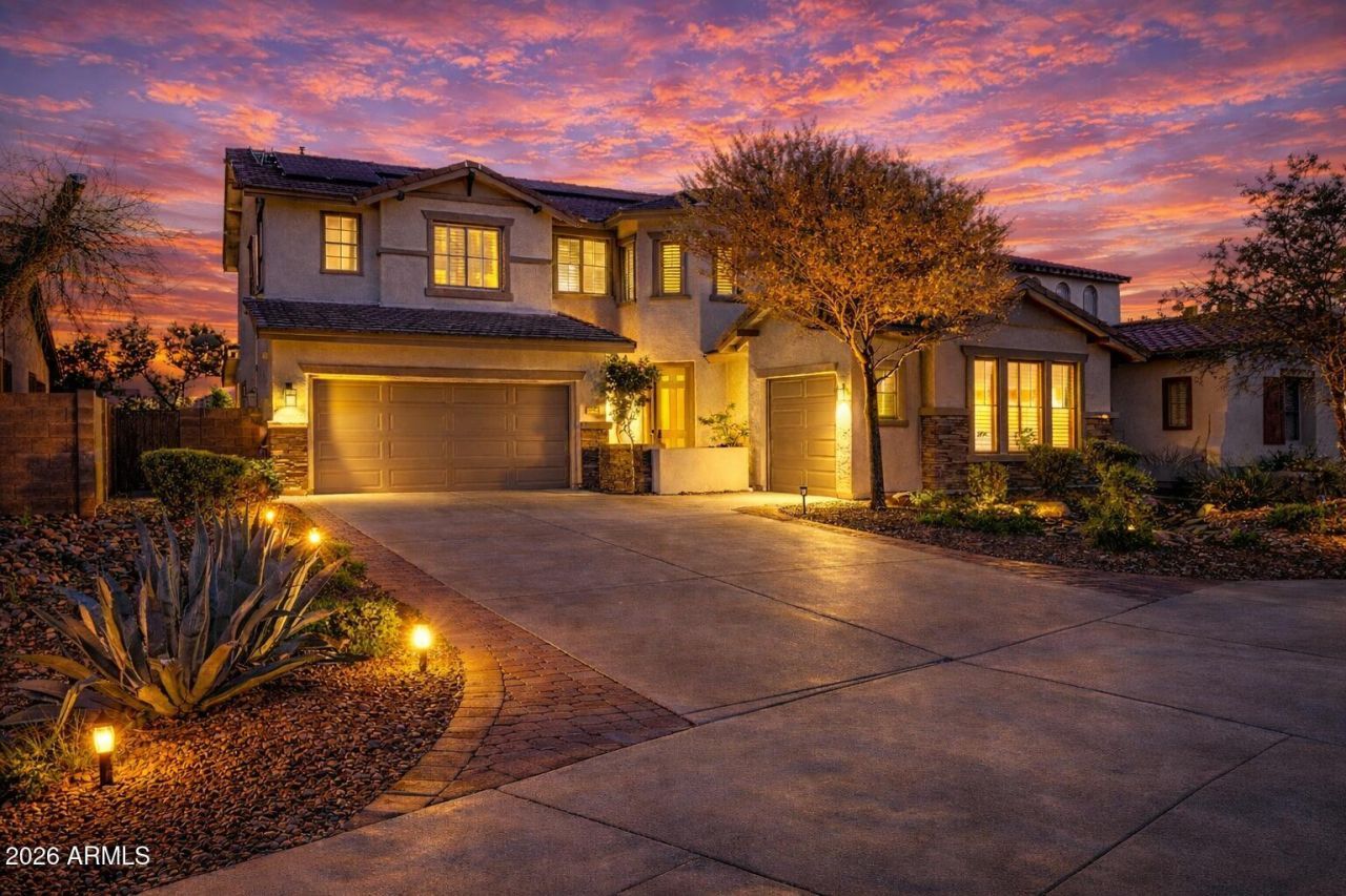 12573 W Blackstone Lane, Peoria, AZ 85383 Main Photo