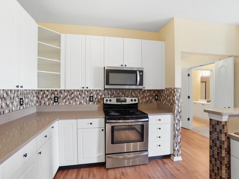 675 Hidden Springs Drive, Lewis Center, OH 43035 Photo 11