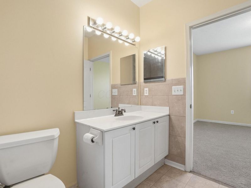 675 Hidden Springs Drive, Lewis Center, OH 43035 Photo 19