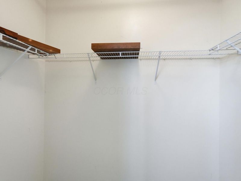 675 Hidden Springs Drive, Lewis Center, OH 43035 Photo 24