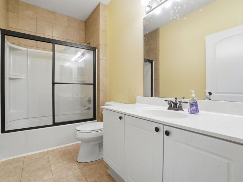 675 Hidden Springs Drive, Lewis Center, OH 43035 Photo 25