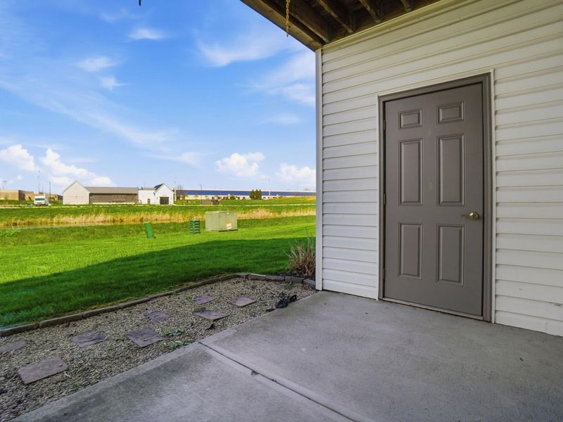 675 Hidden Springs Drive, Lewis Center, OH 43035 Photo 31