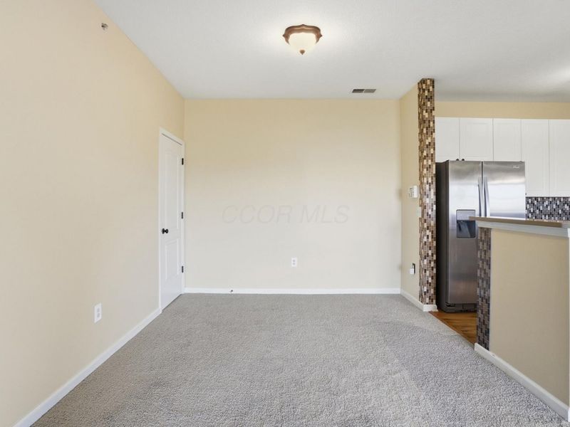 675 Hidden Springs Drive, Lewis Center, OH 43035 Photo 8