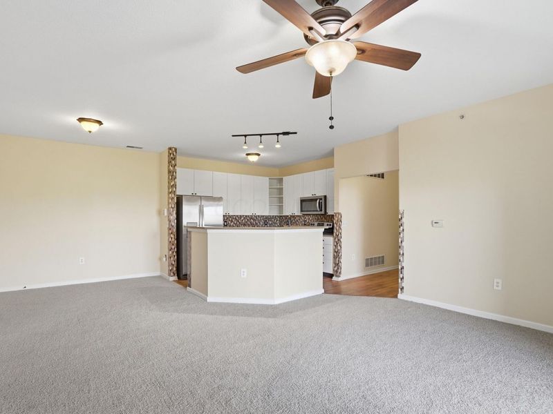 675 Hidden Springs Drive, Lewis Center, OH 43035 Photo 9