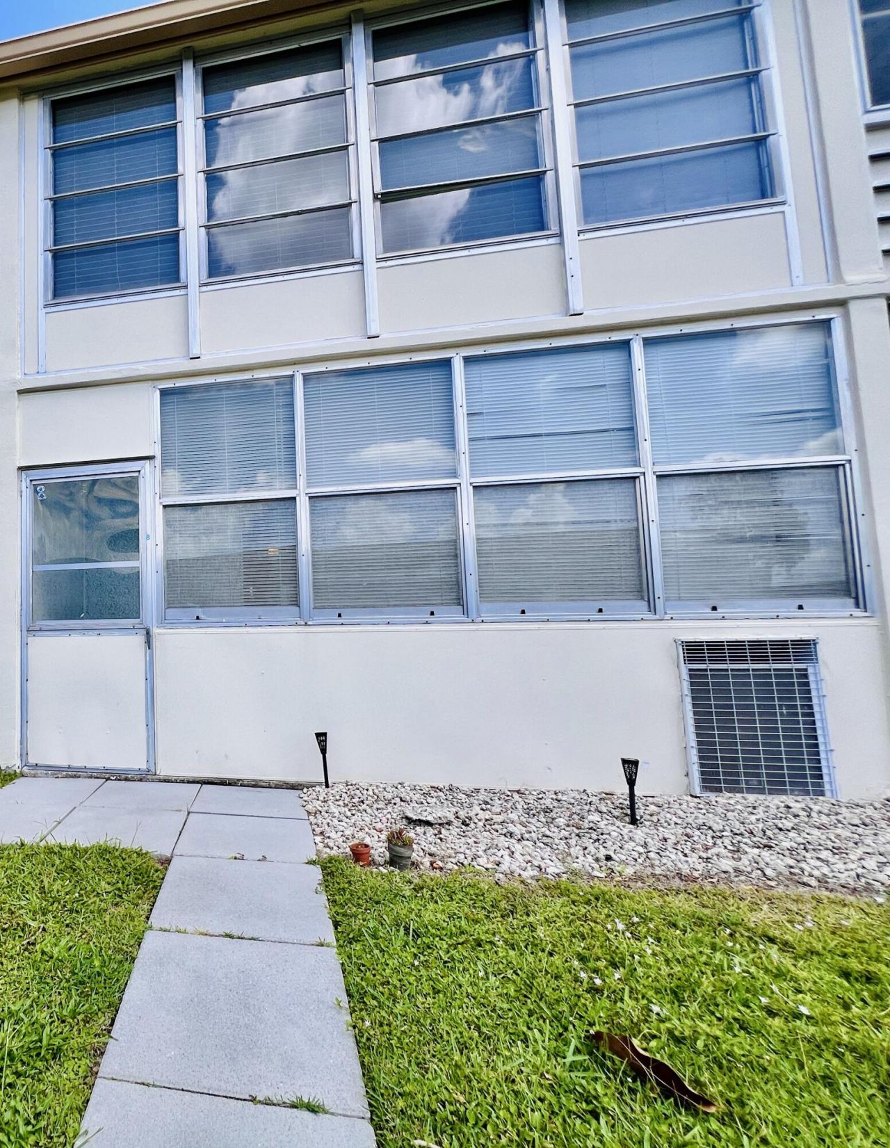 8 Northampton A, West Palm Beach, FL 33417 Photo