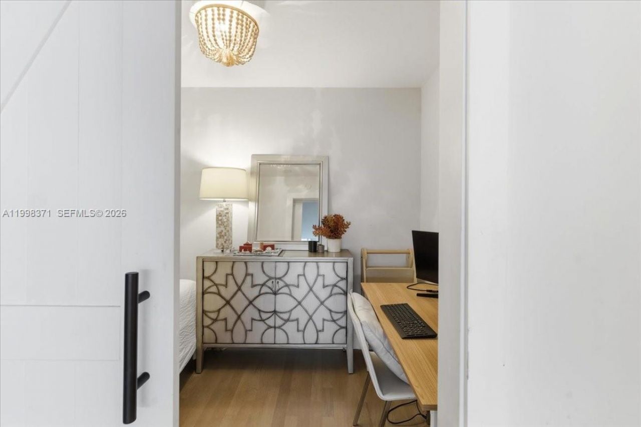 550 Ocean Drive, Unit 3H, Key Biscayne, FL 33149 Photo