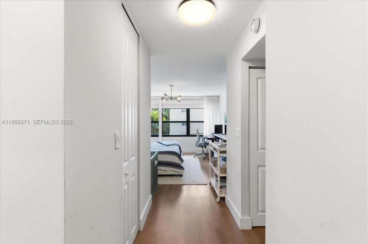 550 Ocean Drive, Unit 3H, Key Biscayne, FL 33149 Photo