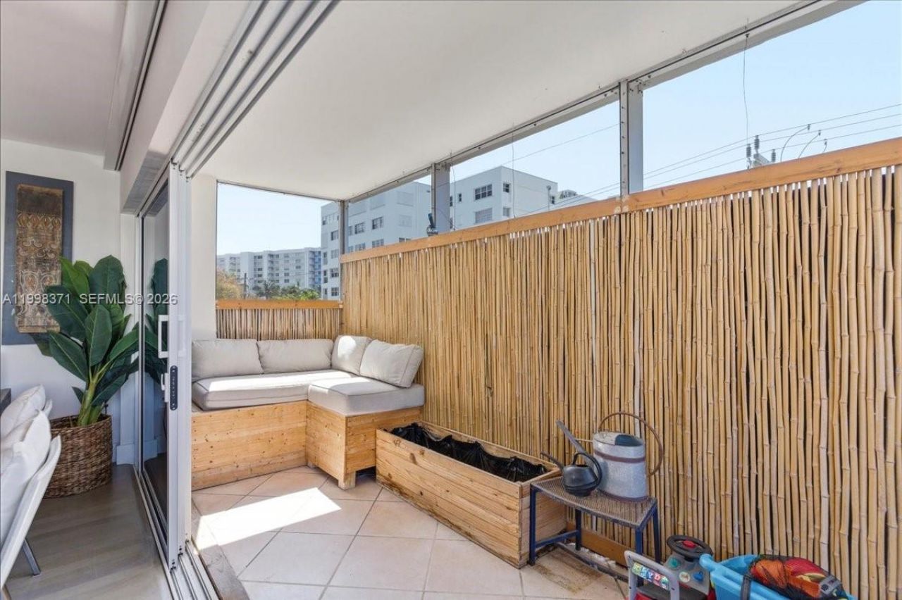 550 Ocean Drive, Unit 3H, Key Biscayne, FL 33149 Photo