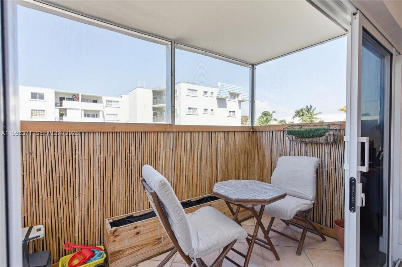 550 Ocean Drive, Unit 3H, Key Biscayne, FL 33149 Photo