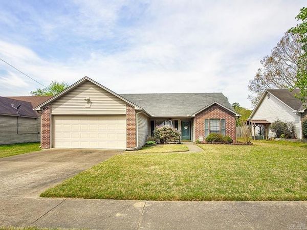 75 Redleaf Circle, Little Rock, AR 72210