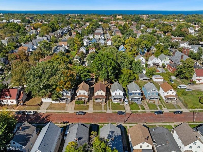 9902 Zimmer Avenue, Cleveland, OH 44102 Photo 33