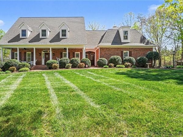 8200 Styers Ferry Road , Clemmons, NC 27012