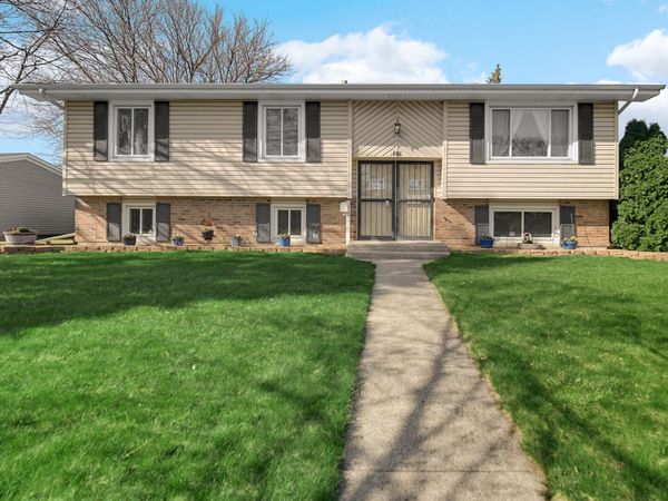 141 Monticello Drive, Dyer, IN 46311