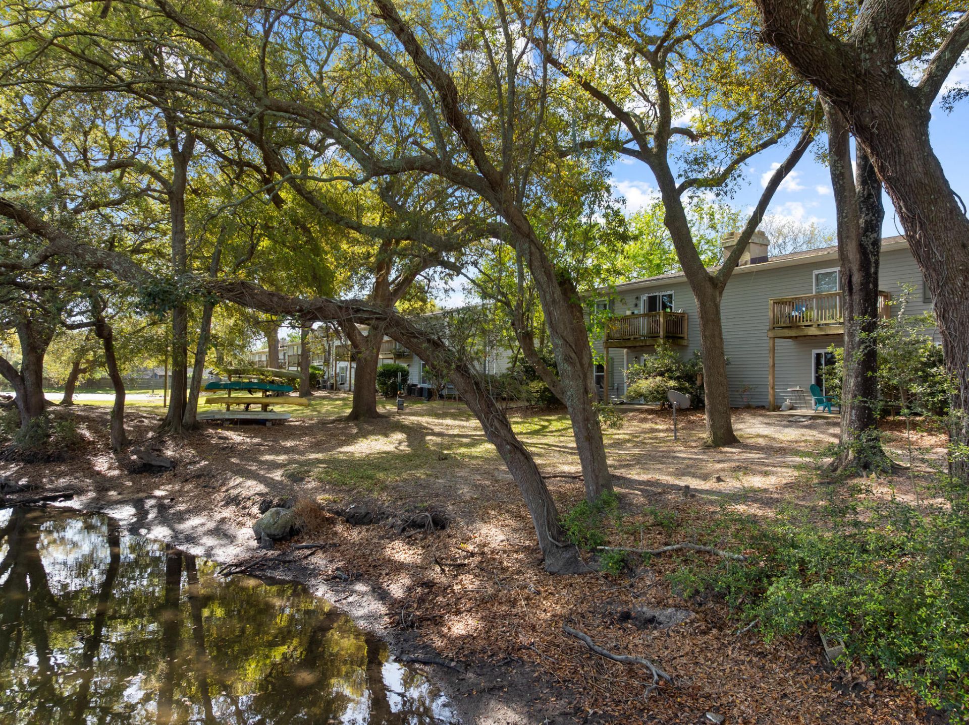 1402 Camp Road Photo 10