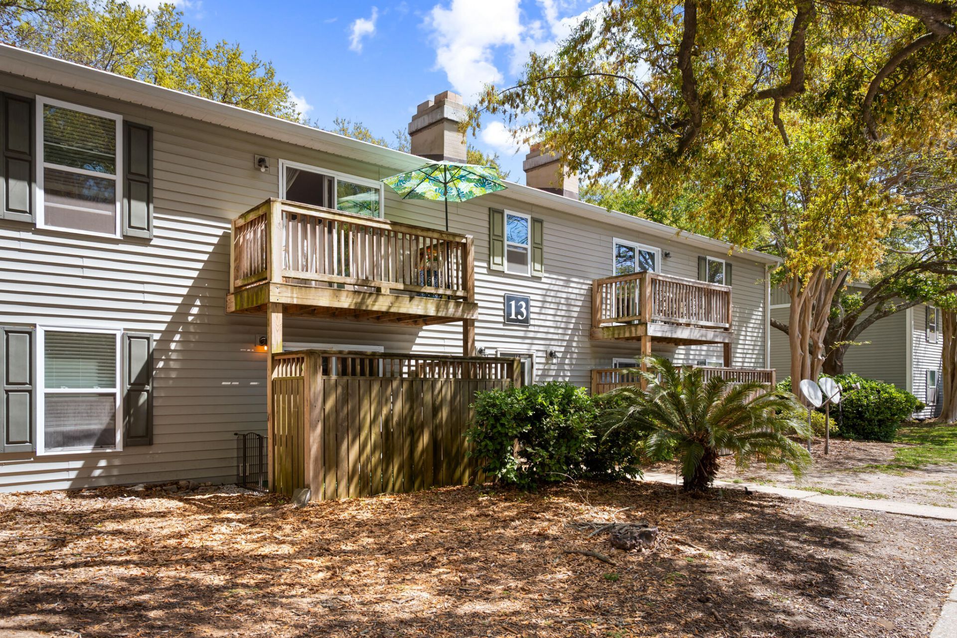 1402 Camp Road Photo 22