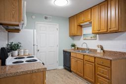 1402 Camp Road photo 4