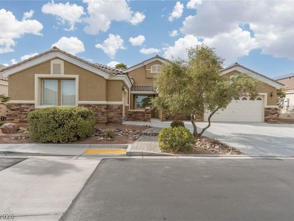 1995 Dakota Lodge Avenue, Las Vegas, NV 89123