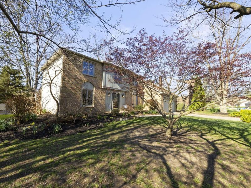 2193 Olde Sawmill Boulevard, Dublin, OH 43016 Photo 2