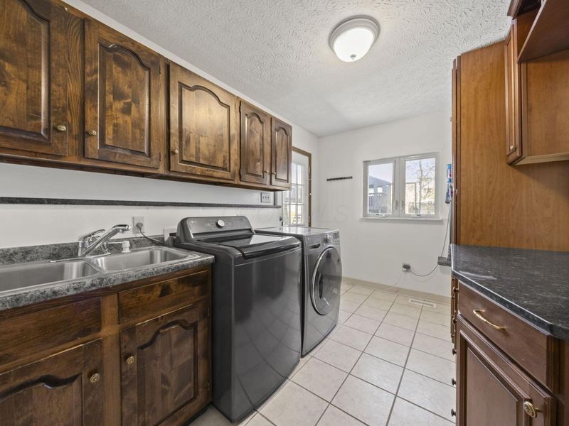 2193 Olde Sawmill Boulevard, Dublin, OH 43016 Photo 25