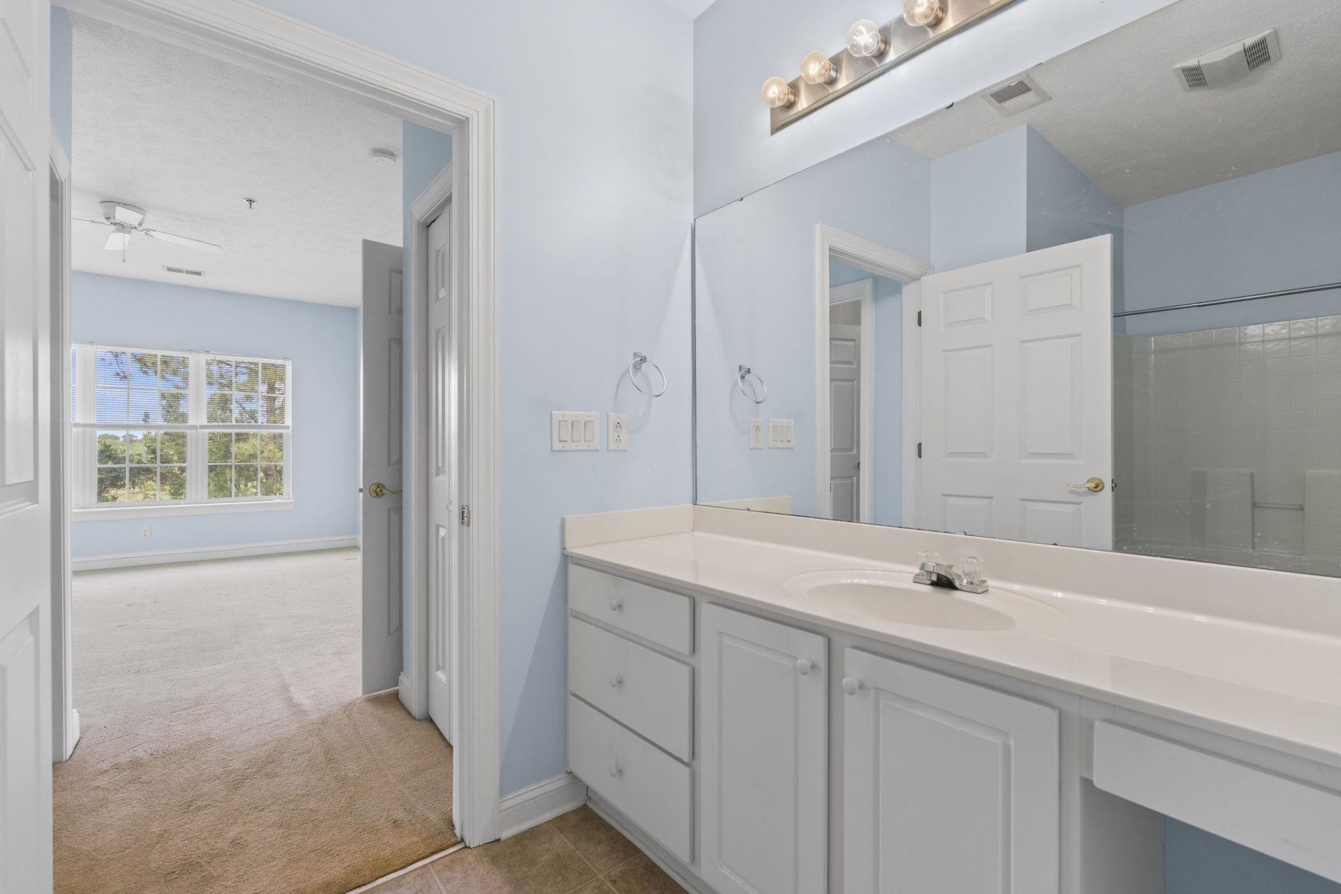 6000 Windsor Green Way Photo 17