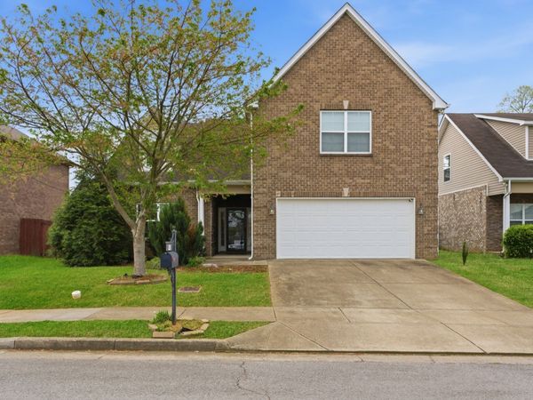 525 Shoreline Ln , Antioch, TN 37013