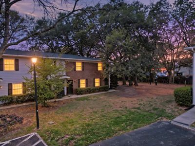 21 Rivers Point Row, Unit Apt 9g, Charleston, SC 29412