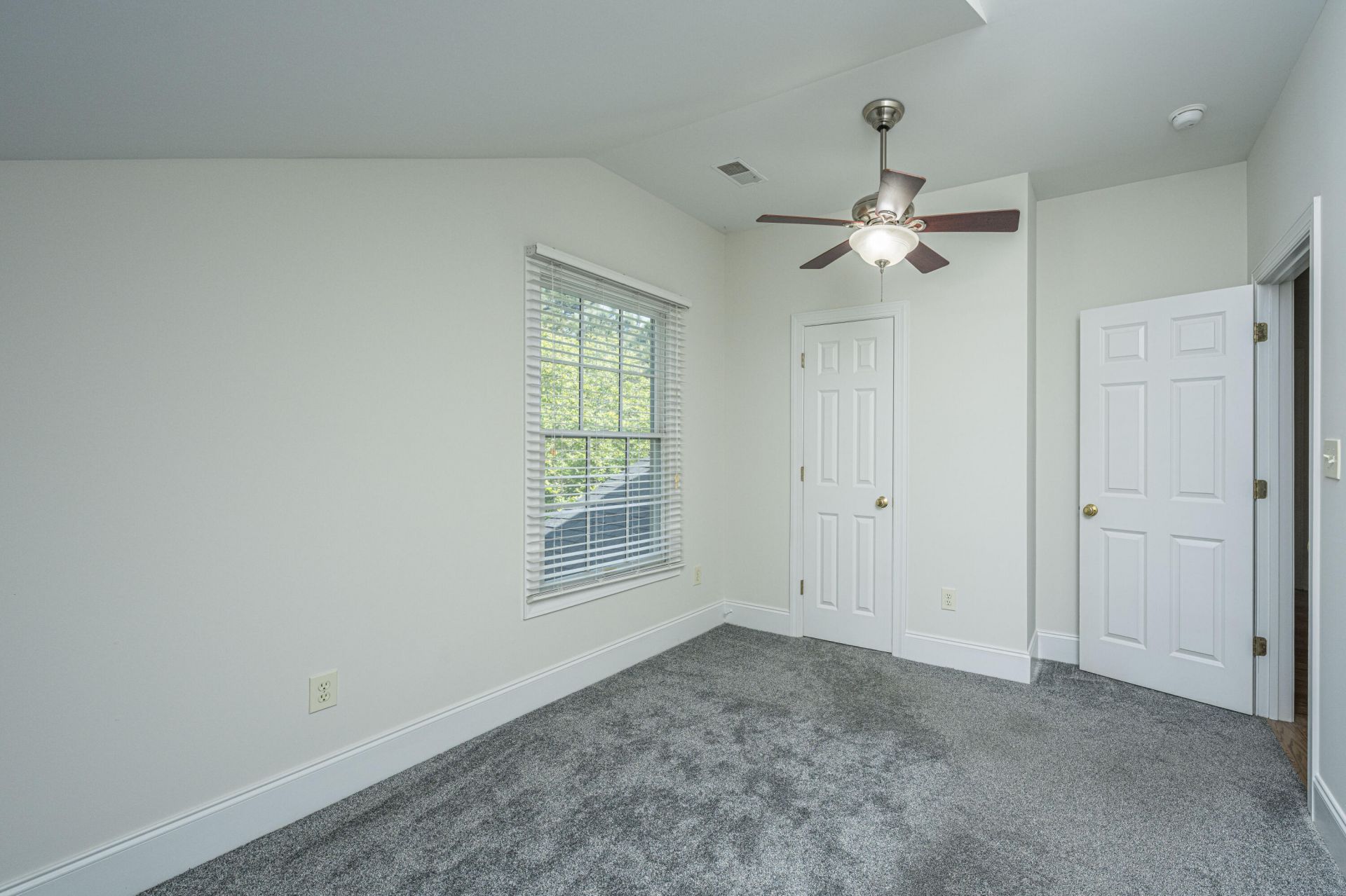 1534 Fiddlers Marsh Drive Photo 37