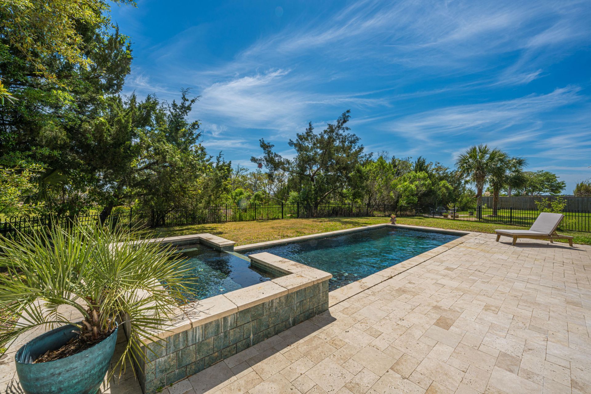 1534 Fiddlers Marsh Drive Photo 4