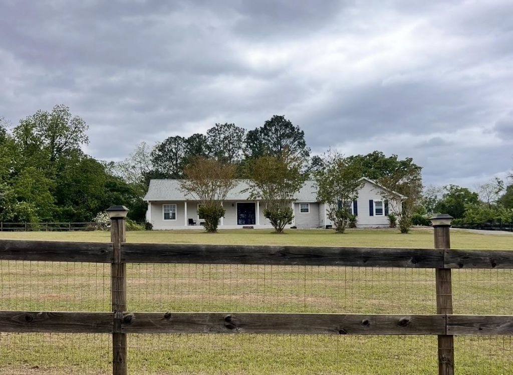 1386 Tung Hill Drive, Tallahassee, FL 32317 Photo